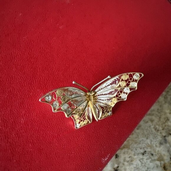 Vintage Butterfly Pin Wire Filigree Brooch Bohemian Delicate Gypsy‎ 2” Fairycore - Picture 3 of 9